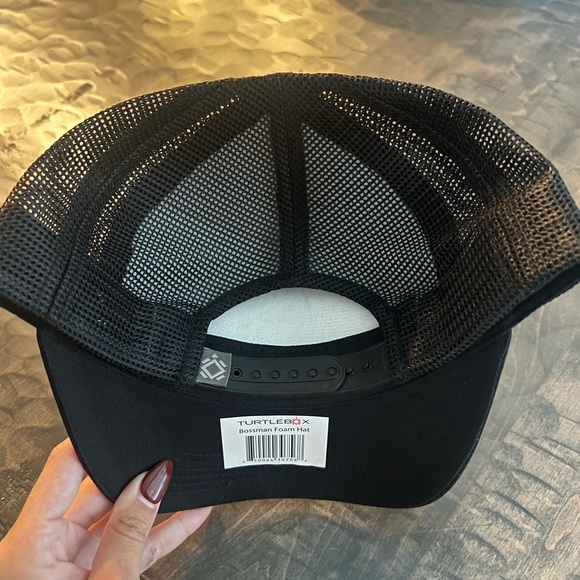 NEW TURTLEBOX HAT!! - Picture 2 of 3